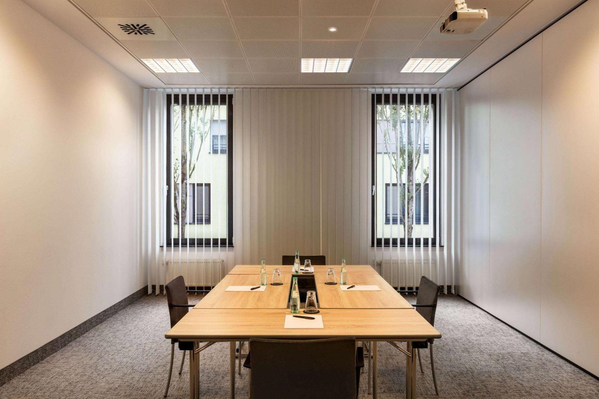 فندق Vienna House Easy By Wyndham شتوتغارت المظهر الخارجي الصورة